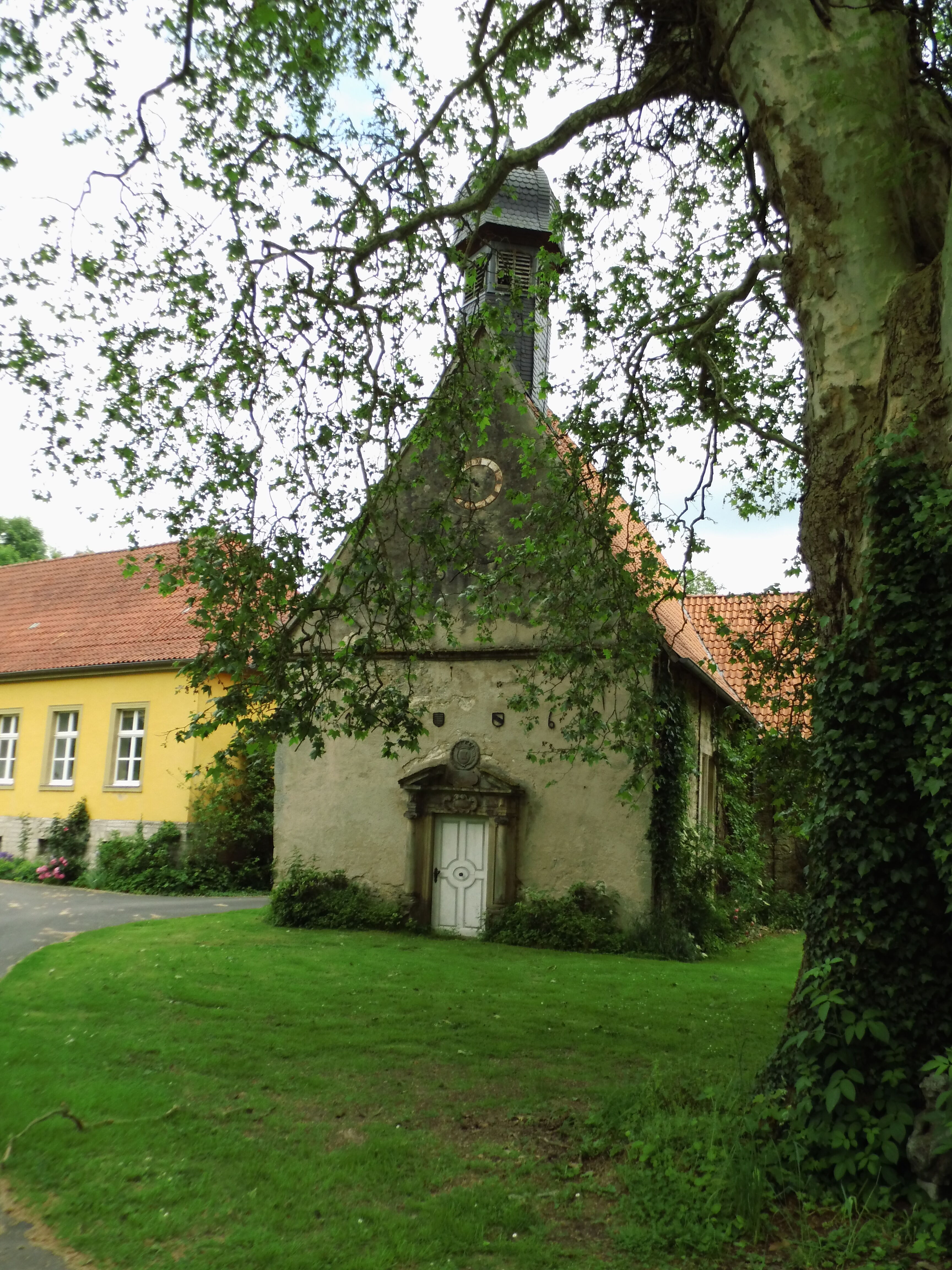 St. Godehard, Niesen