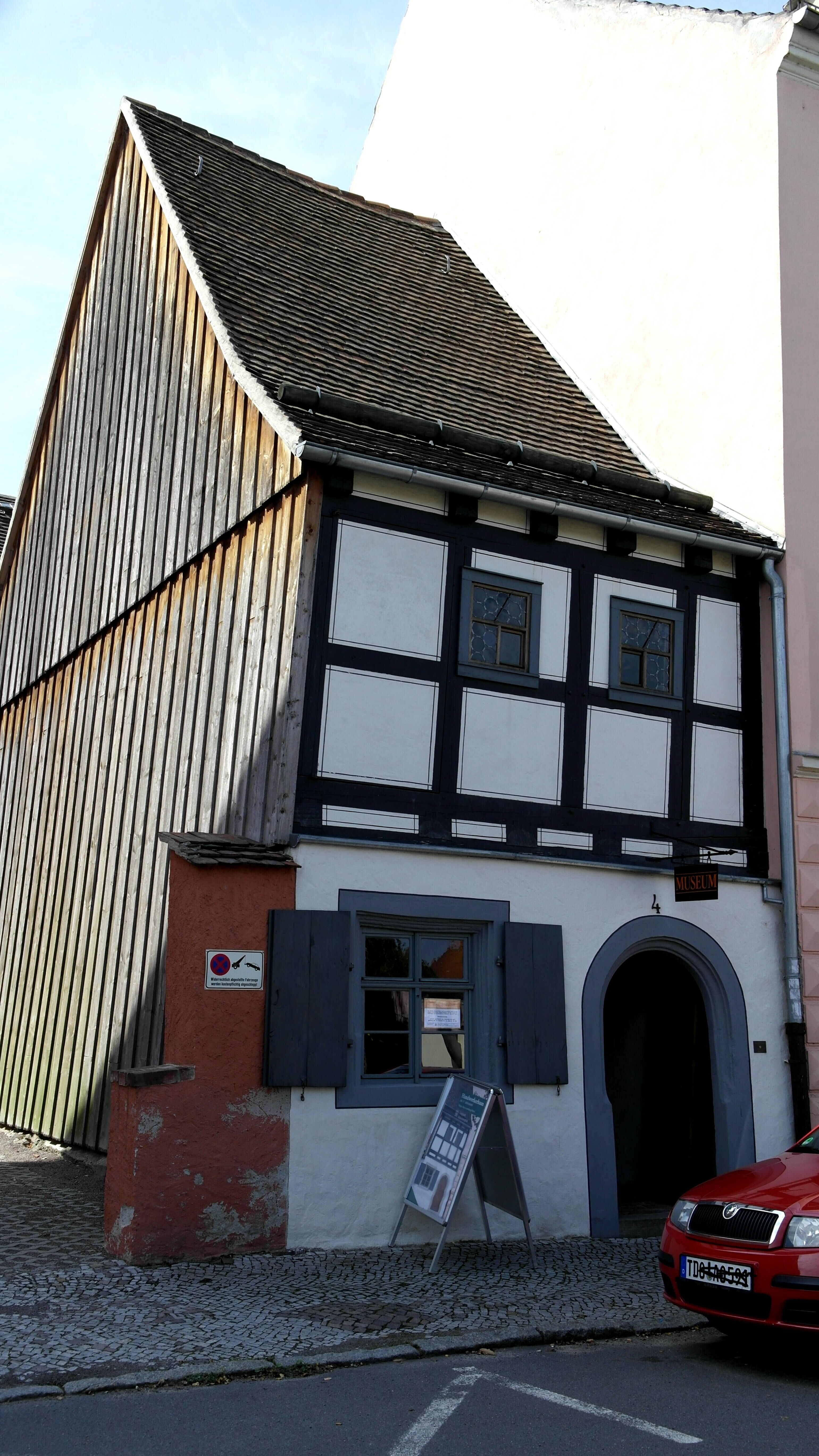 Torgau, Kleines Wohnhaus am Rosa Luxemburg Platz 4