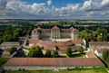 Luftaufnahme von Schloss Weissenstein in Pommersfelden von Süden aus gesehen