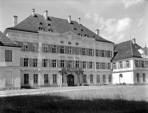 Fm1566501.jpg