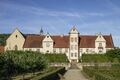 Altmorschen, Jagdschloss Kloster Haydau, Ansicht von Westen mit Teilen des Barockgartens