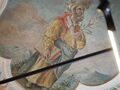 Memmingen, Kramerstraße 33, Apotheke zum Einhorn, Südwestliches Nebenbild: Gelehrter mit Kräuterbuch