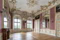 Goldenes Zimmer